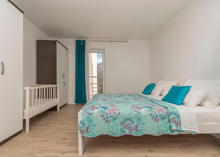 Apartments Family Villaarta *