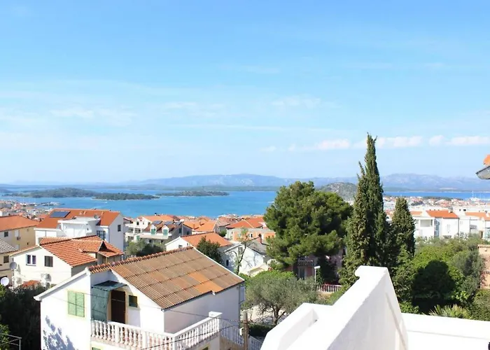 Apartment Apartments Family Villaarta Murter